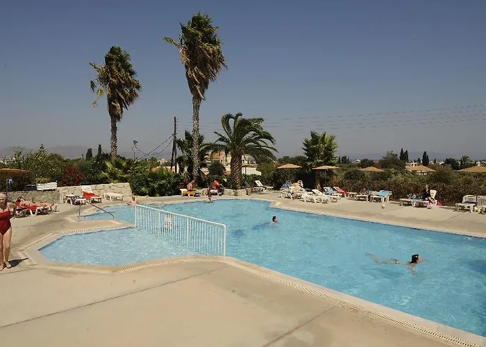 Gelli アパートホテル 4*