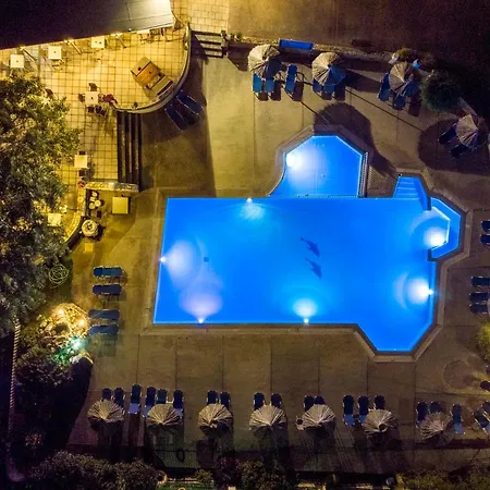 Apartahotel Gelli Ampavris